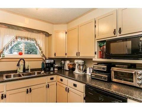 57 Martha St, Chicopee, MA 01020 photo 5