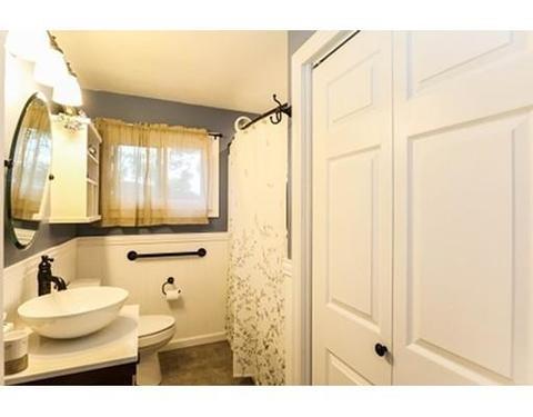 57 Martha St, Chicopee, MA 01020 photo 15