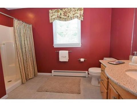 46 Hemlock Ln, Lancaster, MA 01523 photo 10