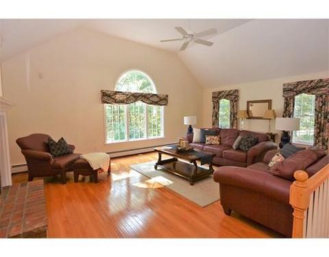 46 Hemlock Ln, Lancaster, MA 01523 photo 8