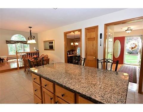 46 Hemlock Ln, Lancaster, MA 01523 photo 7