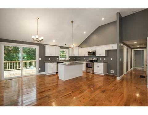 28 County St, Worcester, MA 01604 photo 9