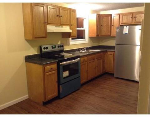 75 Balis St, Springfield, MA 01109 photo 3