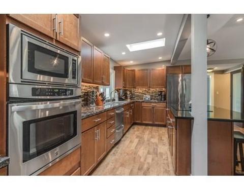 249 Maple St, Danvers, MA 01923 photo 4
