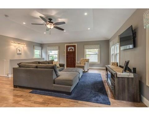 249 Maple St, Danvers, MA 01923 photo 9