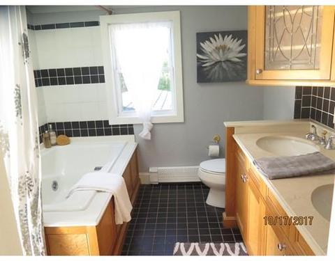 21 Rowena, Worcester, MA 01606 photo 17