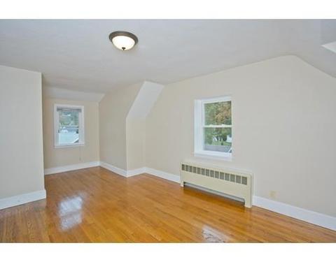 76 Strong St, Springfield, MA 01104 photo 16