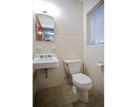 76 Strong St, Springfield, MA 01104 photo 10