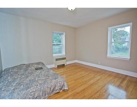 76 Strong St, Springfield, MA 01104 photo 11