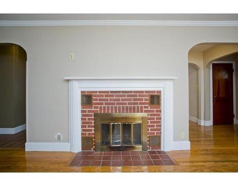 76 Strong St, Springfield, MA 01104 photo 7