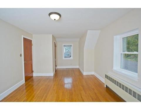 76 Strong St, Springfield, MA 01104 photo 17