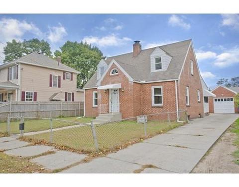 76 Strong St, Springfield, MA 01104 photo 1