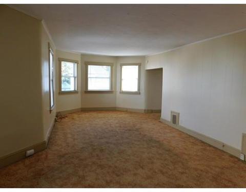 32 Continental St, Springfield, MA 01108 photo 13