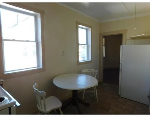 32 Continental St, Springfield, MA 01108 photo 6
