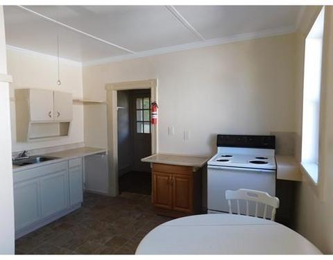 32 Continental St, Springfield, MA 01108 photo 5