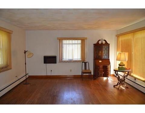 528 Prospect St, Chicopee, MA 01020 photo 9