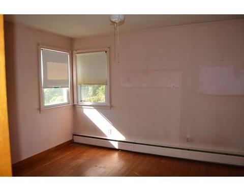 528 Prospect St, Chicopee, MA 01020 photo 11