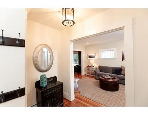 2 Solon St, Wellesley, MA 02482 photo 4