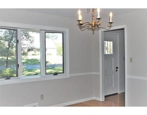 25 Redstone Dr, Springfield, MA 01118 photo 9