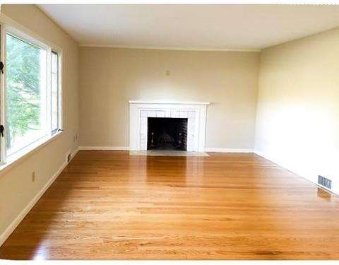 25 Redstone Dr, Springfield, MA 01118 photo 12