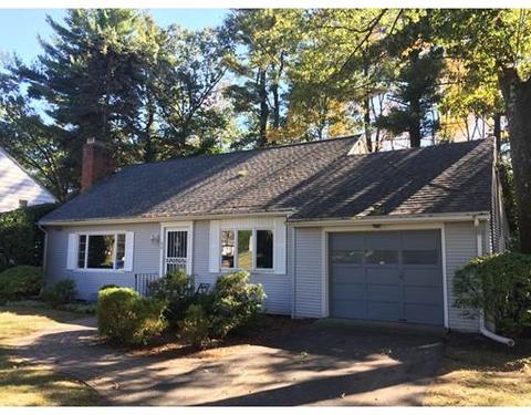 25 Redstone Dr, Springfield, MA 01118 photo 2