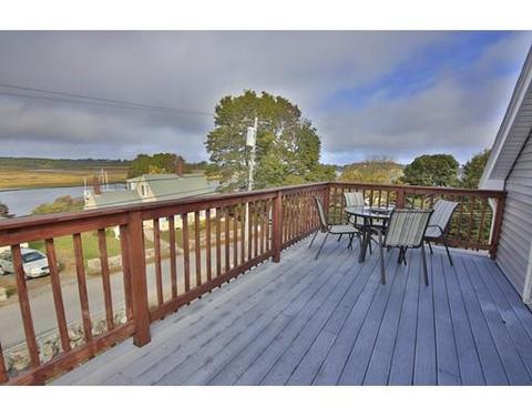 1 Breezy Point Rd, Gloucester, MA 01930 photo 4