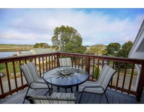 1 Breezy Point Rd, Gloucester, MA 01930 photo 5