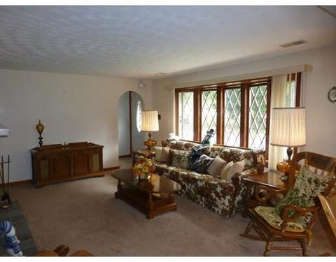 41 Baltic Rd, Worcester, MA 01607 photo 4