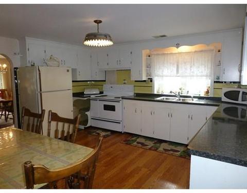 41 Baltic Rd, Worcester, MA 01607 photo 5