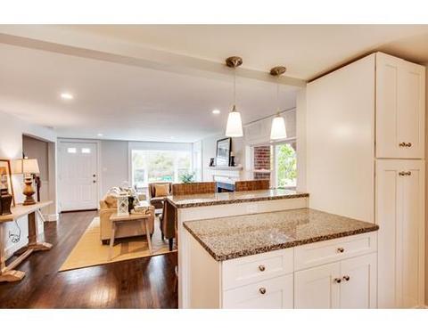 1 Forest St, Franklin, MA 02038 photo 4