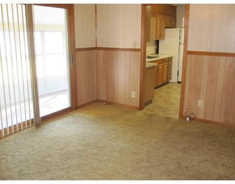 19 Nichols St, Springfield, MA 01151 photo 8