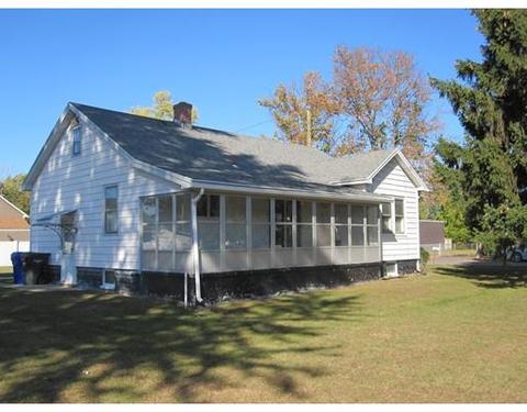 19 Nichols St, Springfield, MA 01151 photo 2