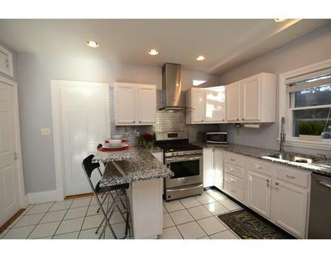 8 Baker St, Saugus, MA 01906 photo 11