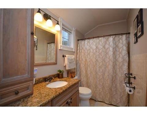 8 Baker St, Saugus, MA 01906 photo 14
