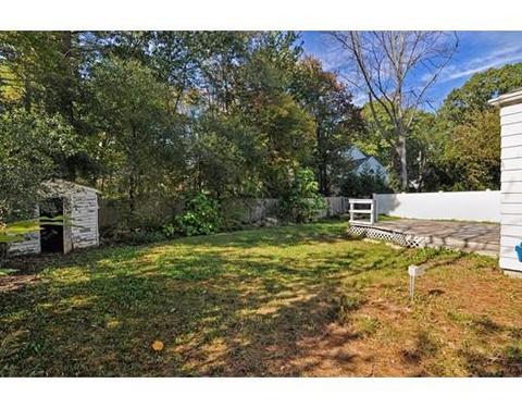 13 Pleasant Cir, Canton, MA 02021 photo 4