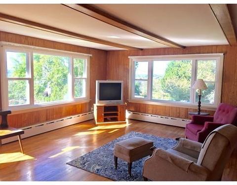 2 Madden Ln, Little Compton, RI 02837 photo 3