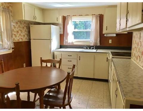 2 Madden Ln, Little Compton, RI 02837 photo 4