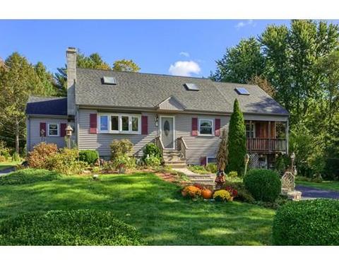 5 Loretta Ave, Pelham, NH 03076 photo 1