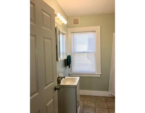 229 Central St, Springfield, MA 01105 photo 9