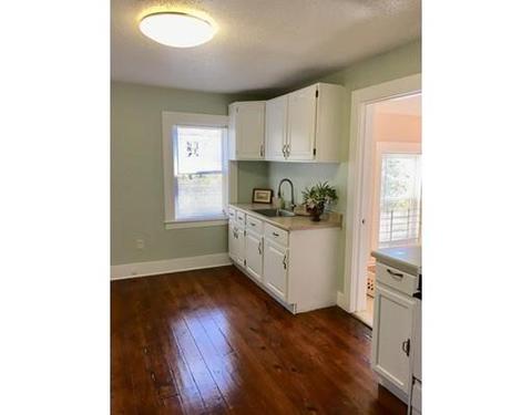 229 Central St, Springfield, MA 01105 photo 4