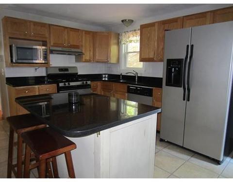 120 Entrybrook Dr, Springfield, MA 01108 photo 3