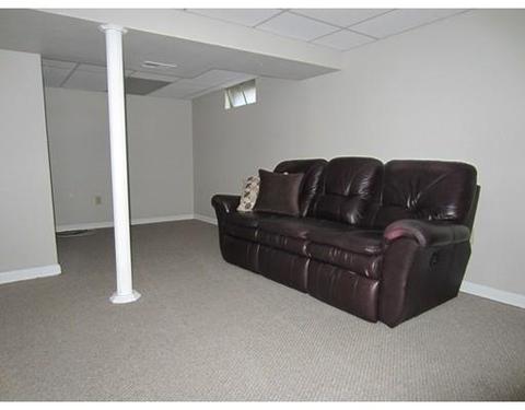 120 Entrybrook Dr, Springfield, MA 01108 photo 22