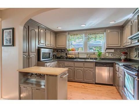 2 Danvers St, Worcester, MA 01604 photo 4