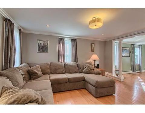 2 Danvers St, Worcester, MA 01604 photo 8