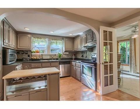 2 Danvers St, Worcester, MA 01604 photo 3