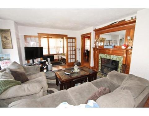 7 Eureka Ter, Worcester, MA 01603 photo 2