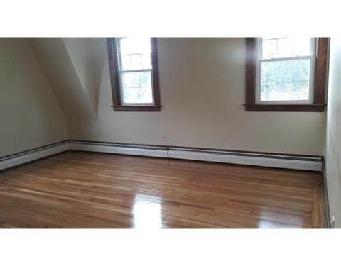 111 Natick Ave, Warwick, RI 02886 photo 14