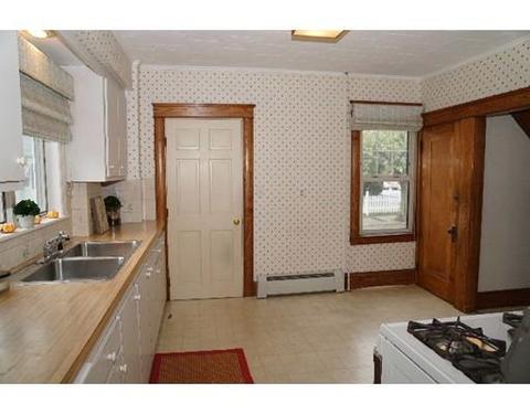 879 Pearce St, Fall River, MA 02720 photo 11