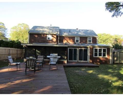 545 Valentine St, Fall River, MA 02720 photo 2