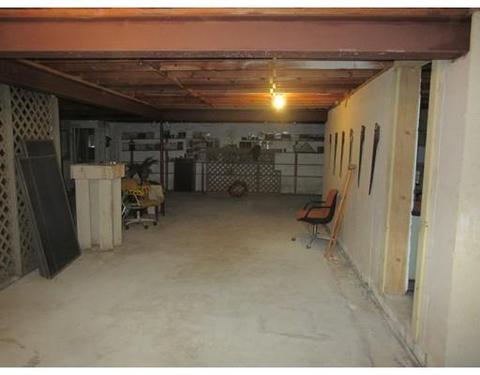 23 Laclede Ave, Chicopee, MA 01020 photo 16
